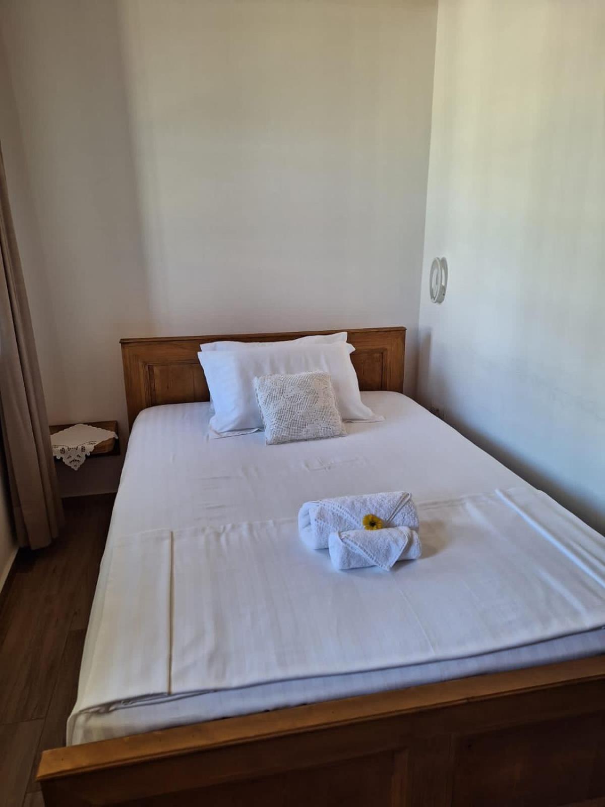 Guesthouse Riverside Берат Екстериор снимка